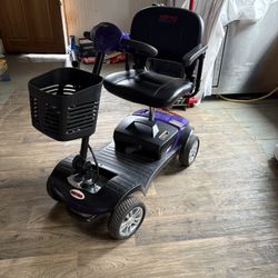 Mobility scooter