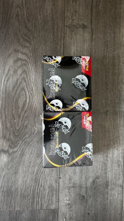 Pokemon pitch black display Box