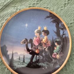 PRECIOUS MOMENTS BIBLE STORY PLATE COLLECTION