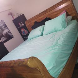 King Sleigh Bed Frame w/Matching Side Table & Full Mirror