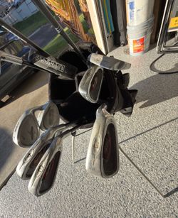 Complete Beginner Golf Club Set w/ Stand Bag