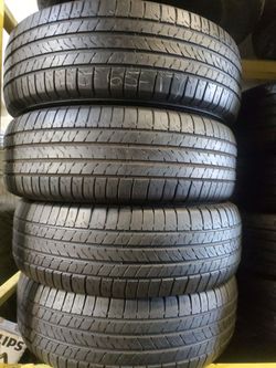 215/65/17 Michelin Tire Set