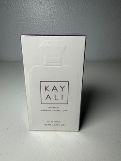 Kayali lovefest Burning cherry perfume