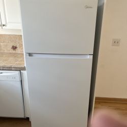 Midea Refrigerator 