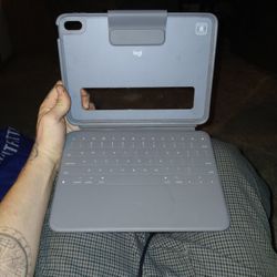Logitech Keyboard Case For Ipad