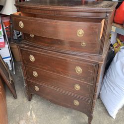 Landstrom Dresser & Vanity Set