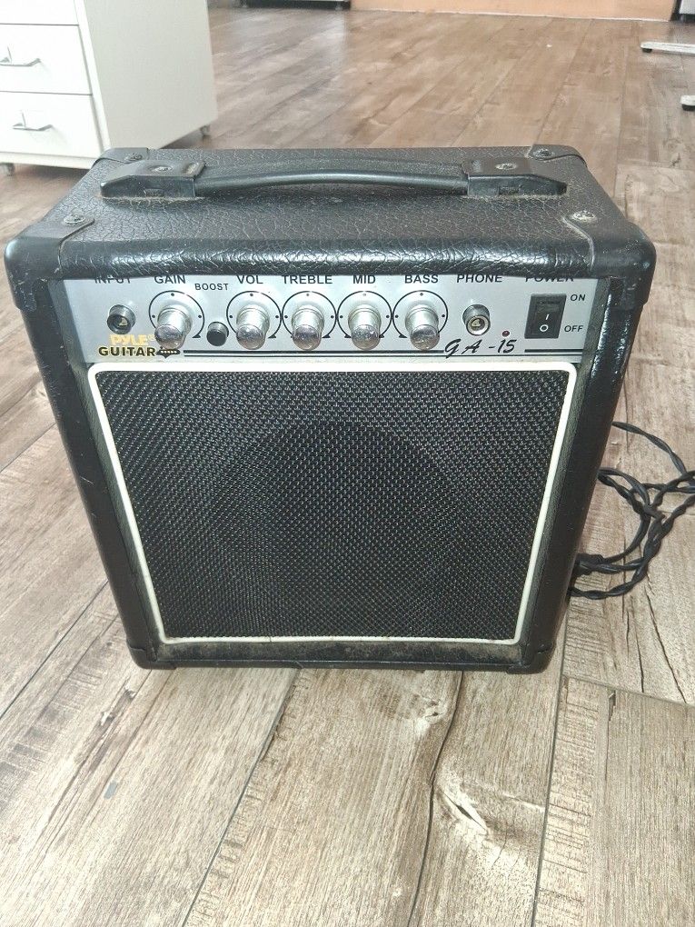 Pyle Guitar Amplifier GA-15