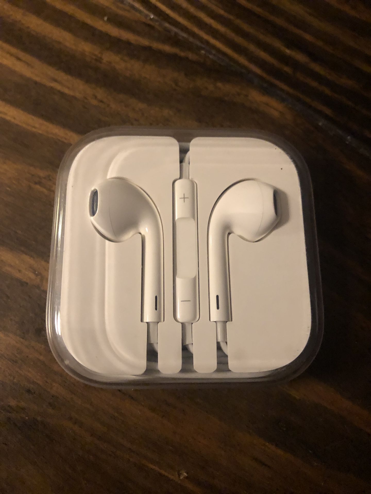 New apple headphones