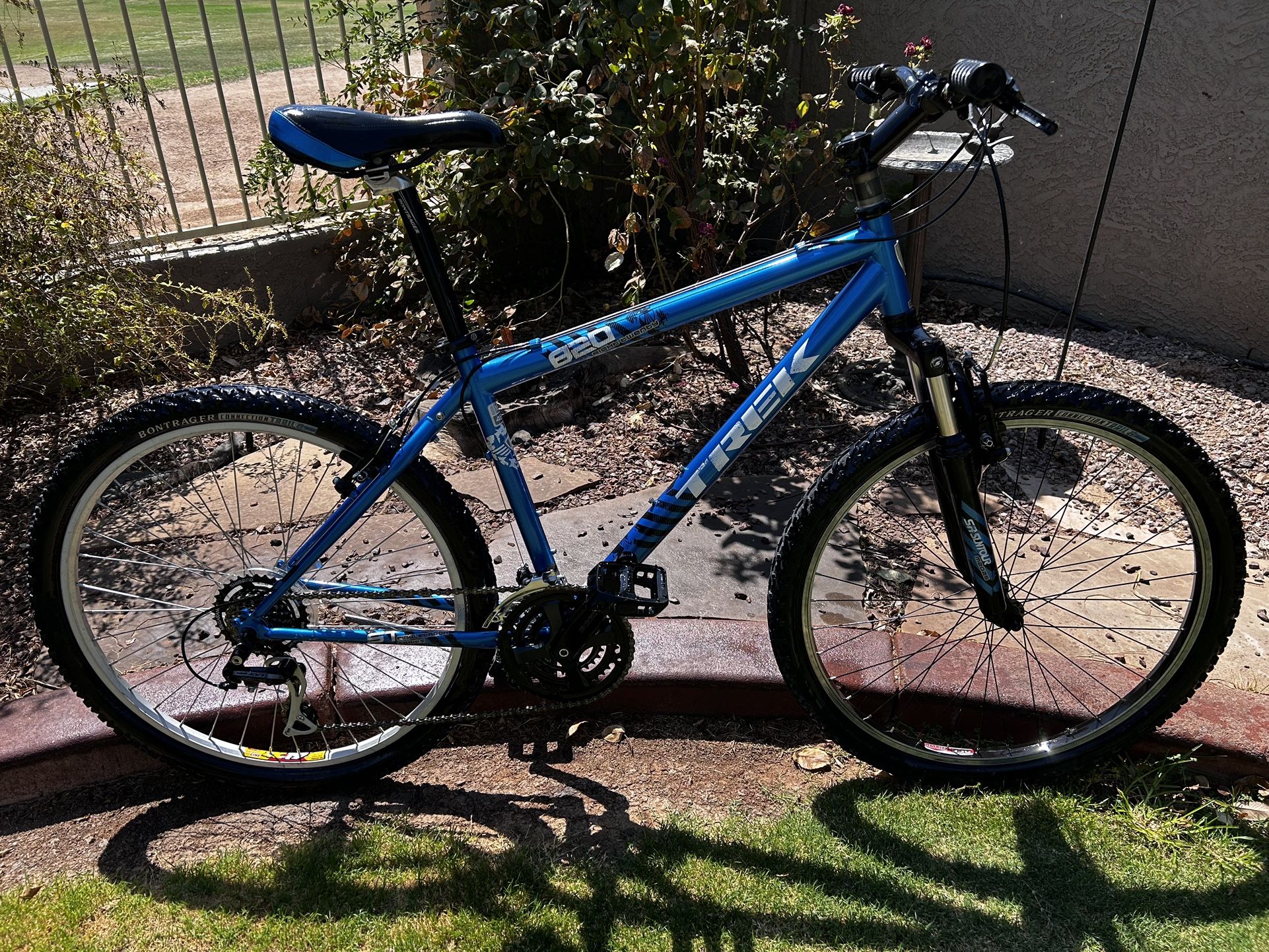 TREK 820 Single-Track Series 21-Speed Mountain Bicycle with 26” Wheels, NEW Cables, NEW Grips, plus a FULL Tune-up