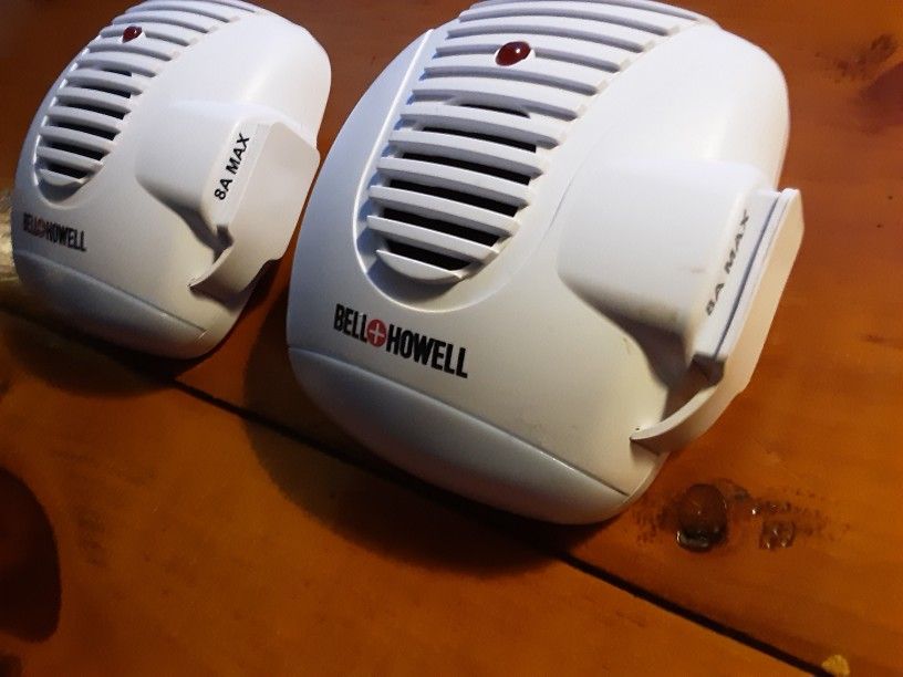 Bell+Howell Ultracet Plug In Device's