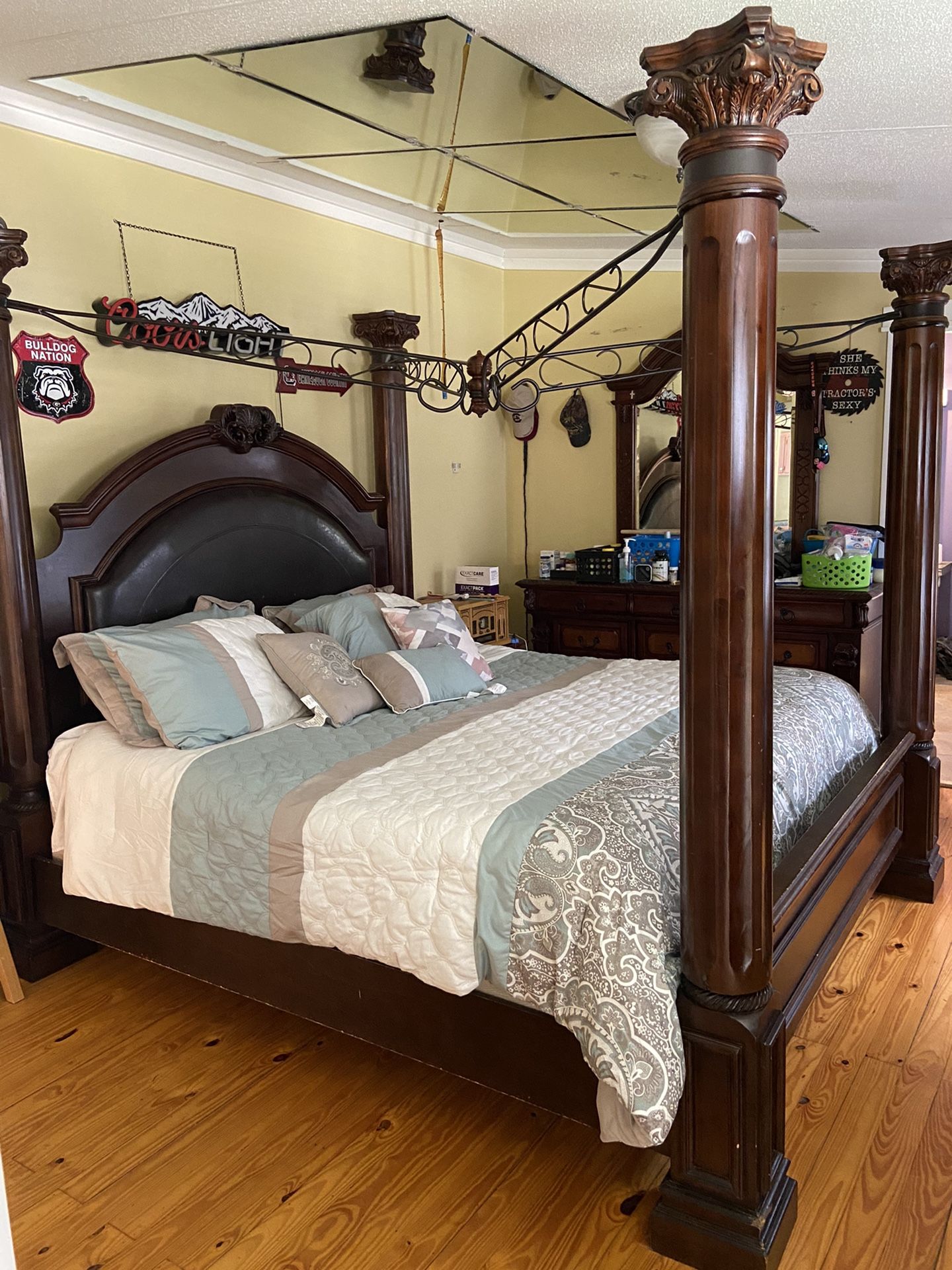 King Bedroom Set