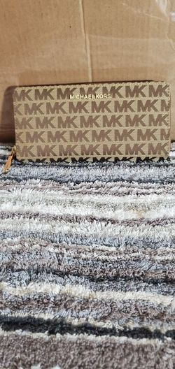 MICHAEL KORS WALLET- Brand New W/ Tags