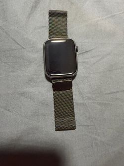 Apple Watch Series 8