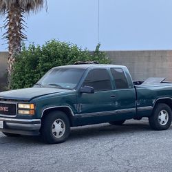 Truck for sale GMC Sierra 98, 270 miles it runs but burns a lot of oil and water not a lot of power. What you see is what you get as is you havou have