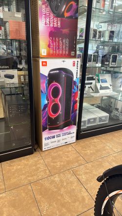 Partybox Ultimate 1100W JBL Speaker ( Payments Available) 