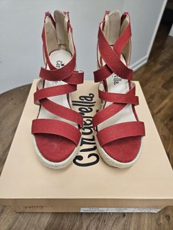 Women's Red Criss Cross Wedge Size 2 1/2 M