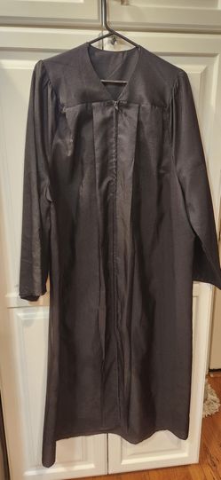 graduation gown
