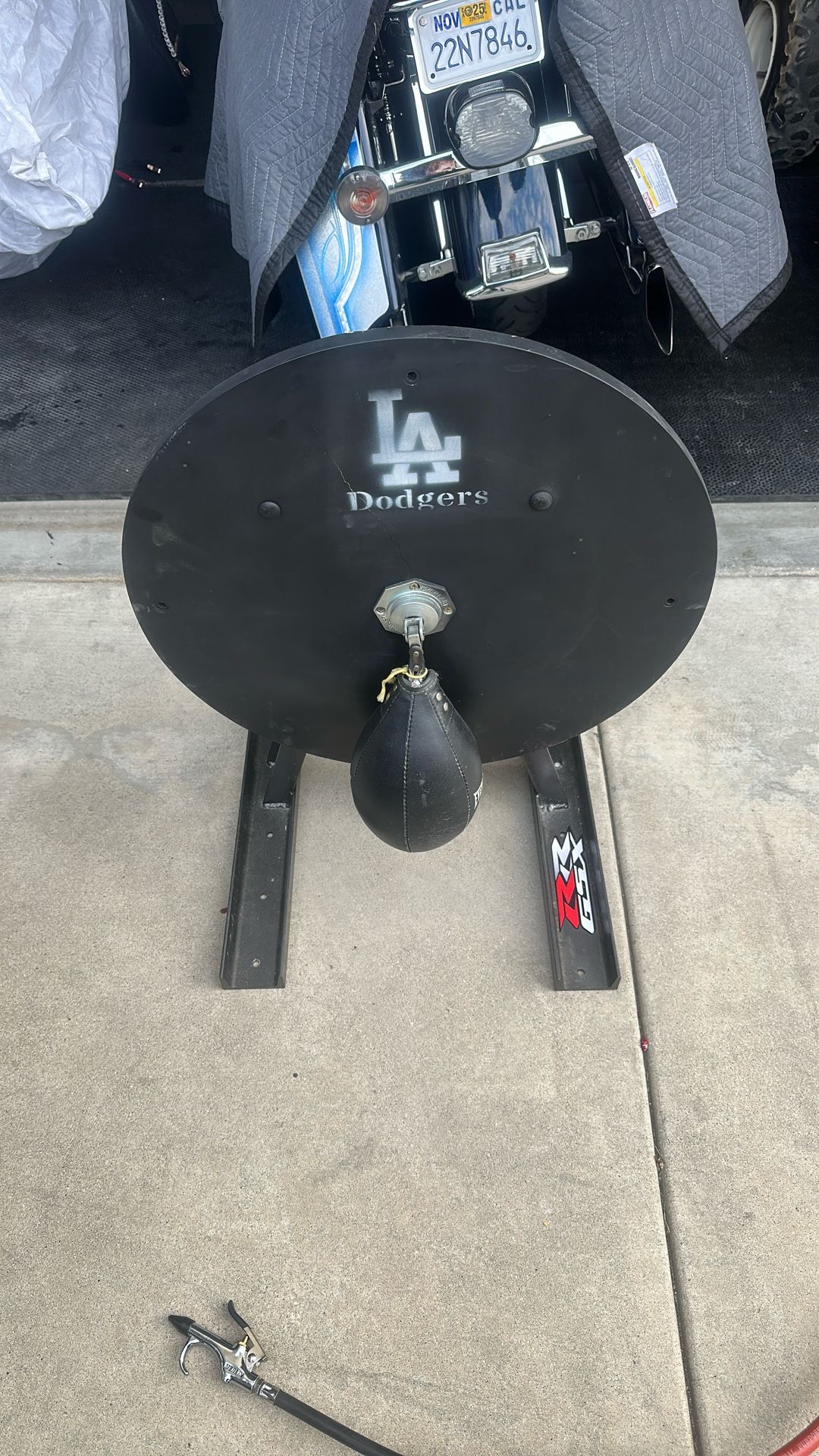 Heavy frame speed bag 