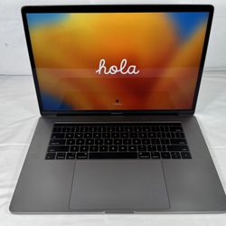 2017 15” MacBook Pro i7 16gb RAM 256gb SSD #26