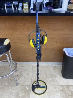 Minelab Excalibur II Water-Resistant Metal Detector