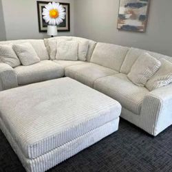 Lindyn Ivory 4 Piece Sectional With Ottoman 