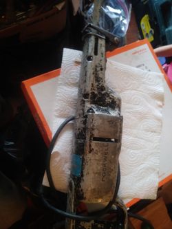 ROCKWELL STEEL CASE SAWZALL WITH WOOD CUTTING BLADE