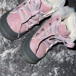 Oshkosh Snow  Boots Size 5 