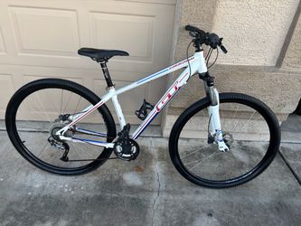 GT 29 Speed Mountain Bike