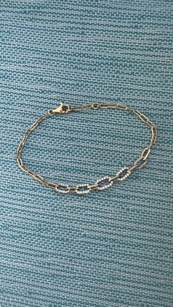 14k Gold Paperclip Bracelet With Diamonds 