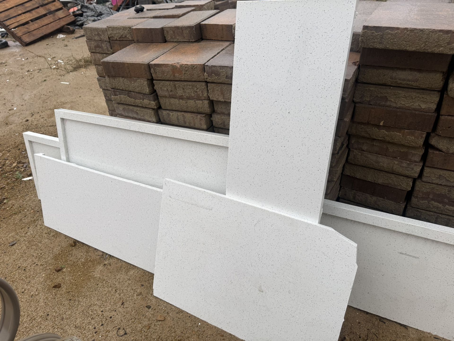 White Quartz Pieces 3X3 Feet 4X 2 Feet