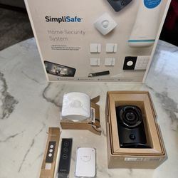 NEW SimpliSafe Security Bundle