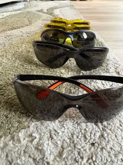 5 pairs of safety glasses in variety of colors