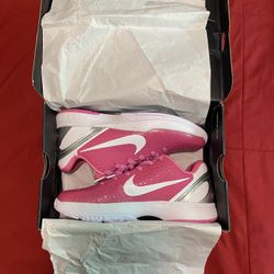 Kobe 6 “Think pink”