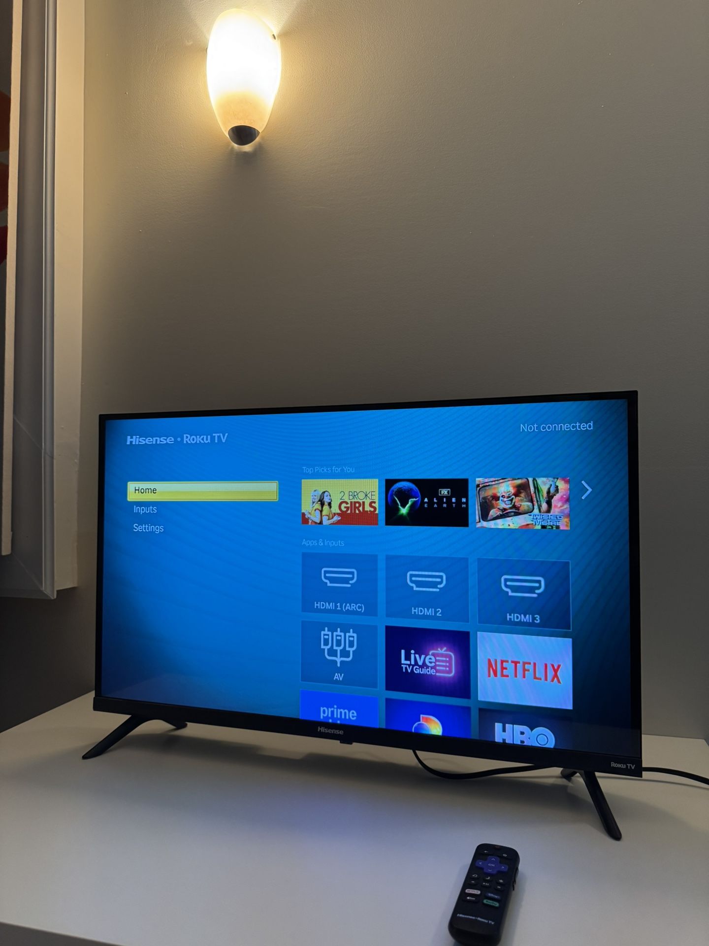 Hisense Roku TV 32” 