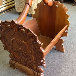 Rococo magazime rack