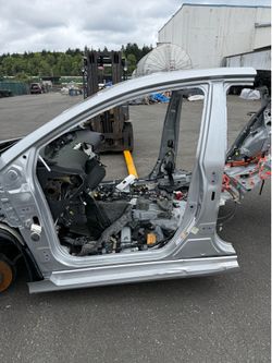 2017-2022 Toyota Prius B Pillar Fender Quarter Panel Cutout