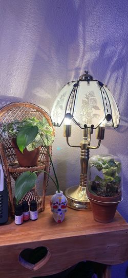 Vintage Glass Brass Floral Pedal Touch Lamp