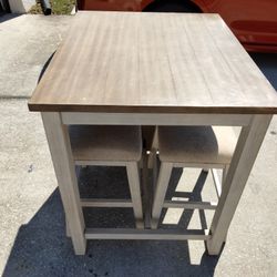 Kitchen Island With Bar Stools 2 