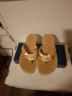 NEW SPERRY SANDLES