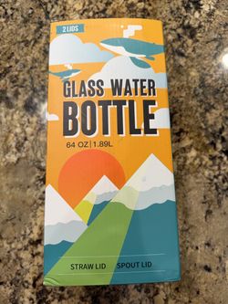 Glass Water Bottle 64oz **BRAND NEW**
