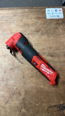 Milwaukee M12 FUEL 12V Lithium-Ion Cordless Oscillating Multi-Tool (Tool-Only)