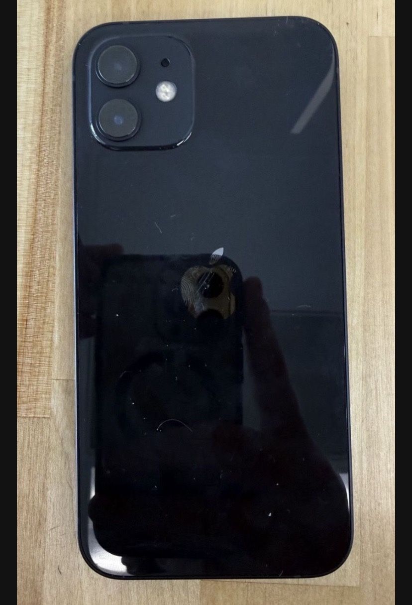 Like New Metro iPhone 12 64GB Black.