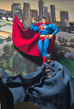 Mafex Hush Superman & Batman