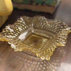 Elegant Mid Century Indiana Glass Co Amber Diamond Cut Candy / Trinket Dish