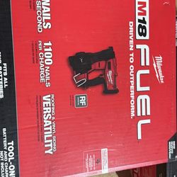 Milwaukee coil roffing nailer