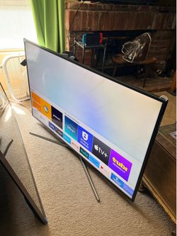 Samsung 60” Smart TV | Excellent Condition | Includes Remote