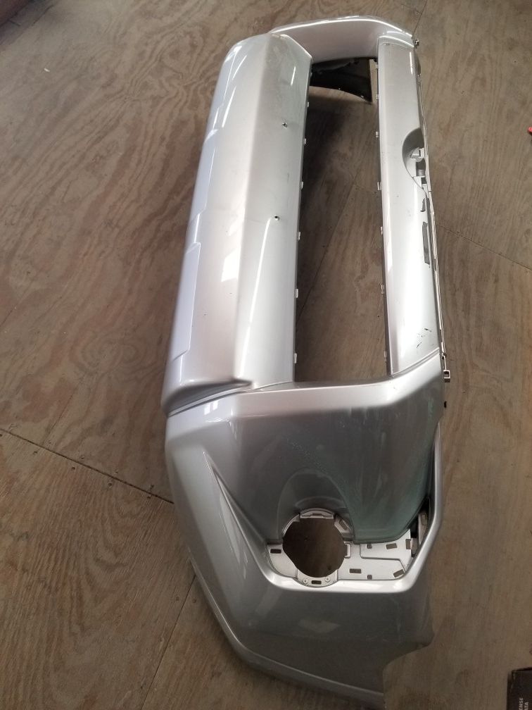 2016 Toyota 4runner left and right headlight