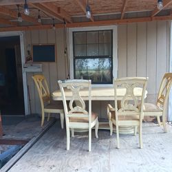 DINING TABLE (COMEDOR)