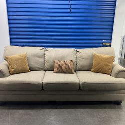Super Comfortable Couch (free delivery)