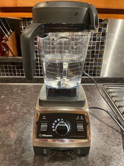 Vitamix Professional Series 750 Blender